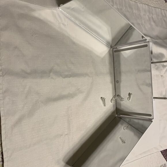 Trifold lighted cosmetic mirror.  USB cord not included.  NEW - Picture 2 of 14